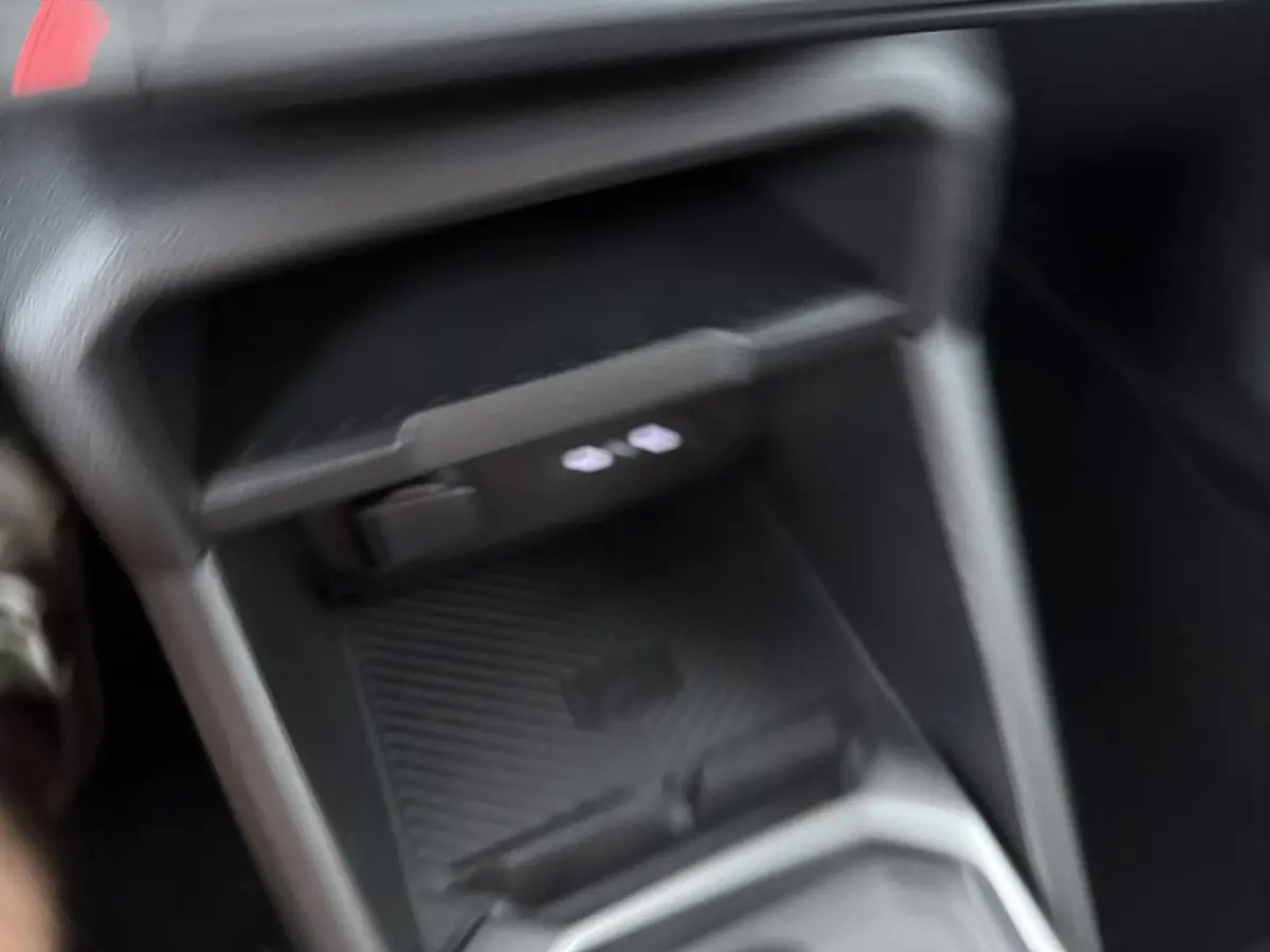 journey hybrid 140 | AUTOMAAT | Pack Parking |