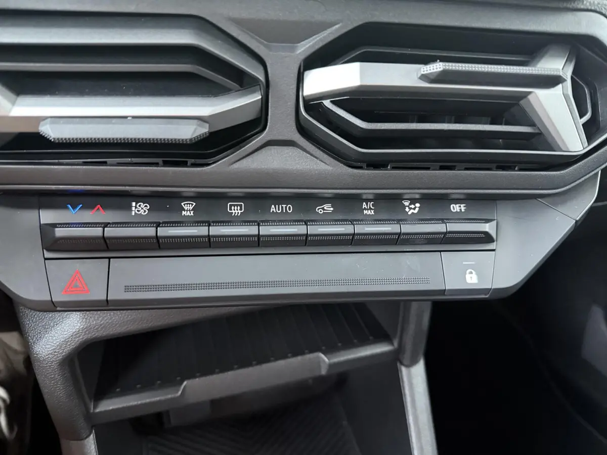 journey hybrid 140 | AUTOMAAT | Pack Parking |