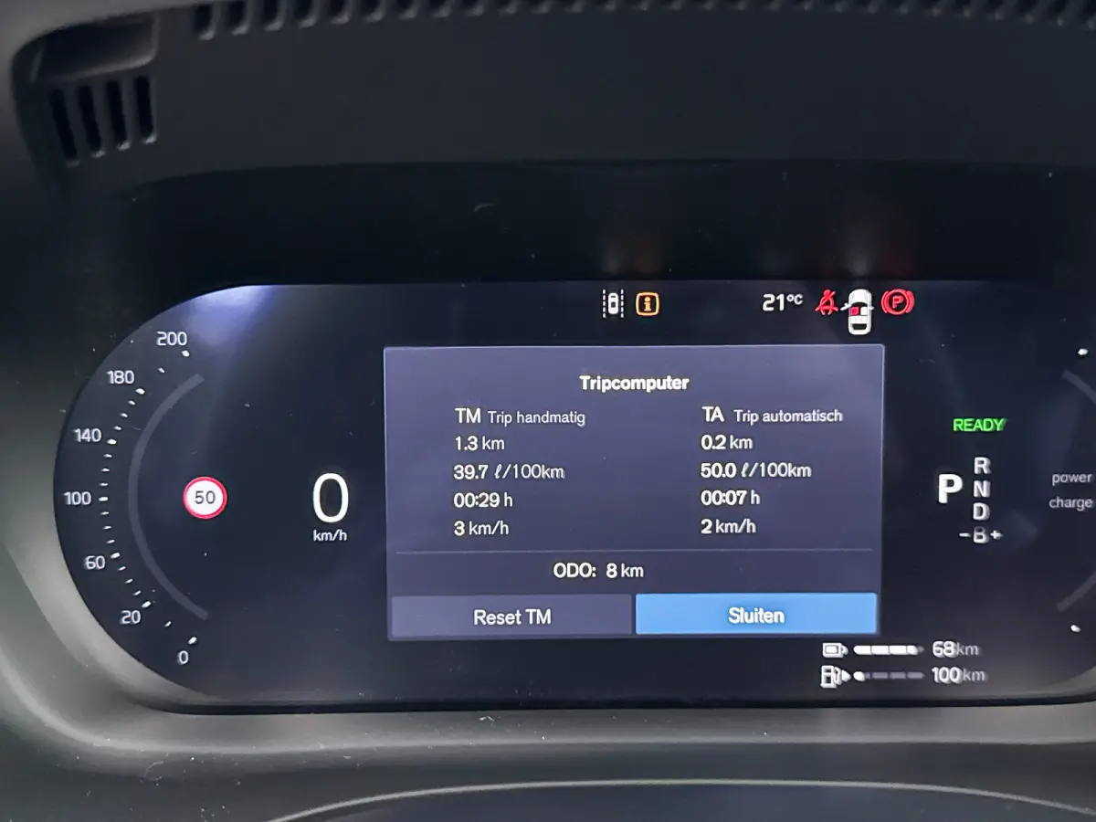 2.0 T8 Plug-in hybrid AWD Ultra Dark Exec. Ed. | 22" | Heico Diffusor | Getint & Gelamineerd Glas | Alarmklasse 3 | Black Edition Interieur | Luchtvering | Bowers & Wilkins | Geventileerd Na