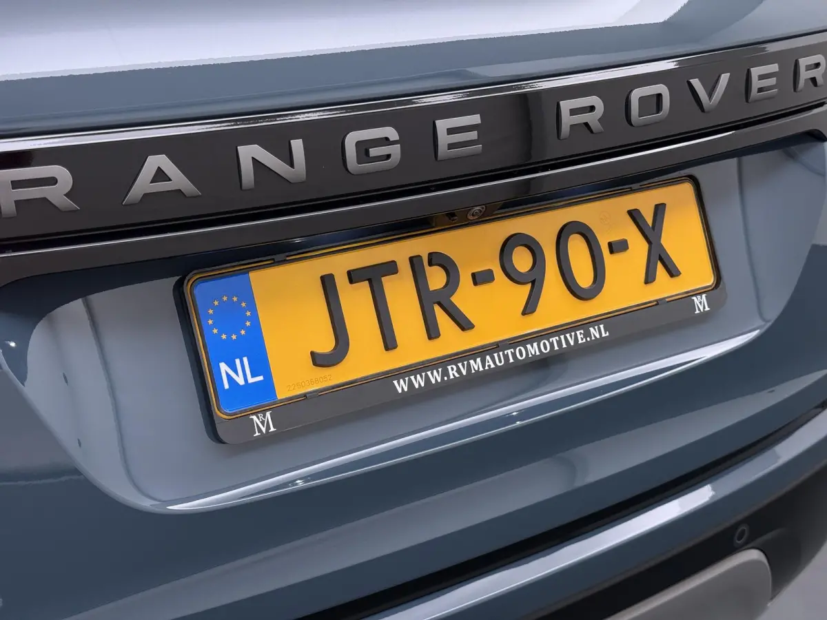 2024 Model 1.5 P300e AWD R-Dynamic S VAN: 52.900,- VOOR: 46.877,- UW HERFSTVOORDEEL: 6.023,- NEW MODEL / FACELIFT PHEV 309 PK | UNIEK 8.000 KM | FABRIEKSGARANTIE t/m 26-02-2029 / 150.000 KM 