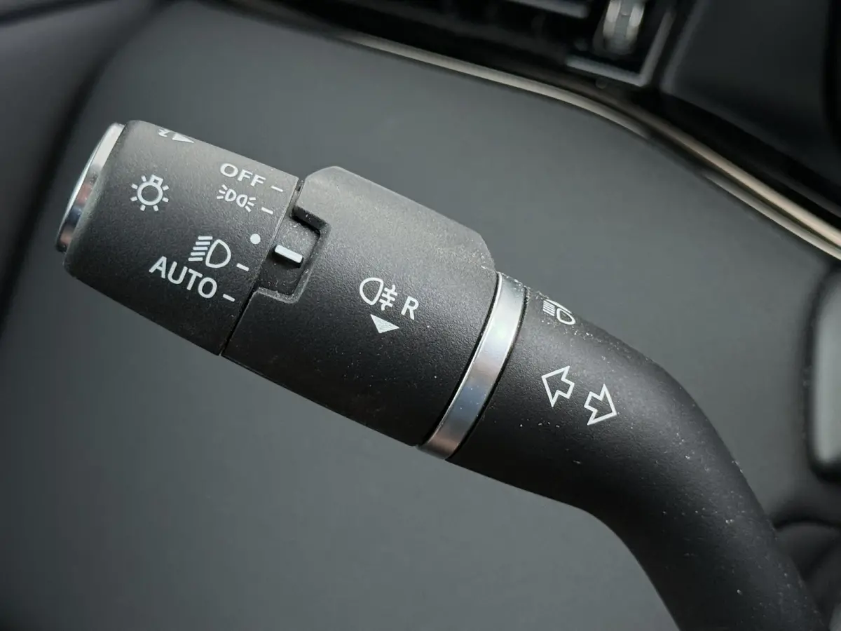 2024 Model 1.5 P300e AWD R-Dynamic S VAN: 52.900,- VOOR: 46.877,- UW HERFSTVOORDEEL: 6.023,- NEW MODEL / FACELIFT PHEV 309 PK | UNIEK 8.000 KM | FABRIEKSGARANTIE t/m 26-02-2029 / 150.000 KM 