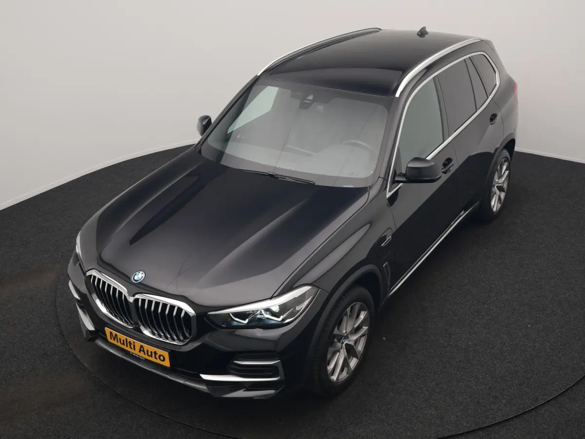 xDrive45e X Line PHEV 395pk Dealer O.H. | Luchtvering | Camera | Adaptief Onderstel | Lederen Sportstoelen Memory | Hifi Audio | Apple Carplay | Sfeerverlichting | Navigatie | DAB | Plug In 