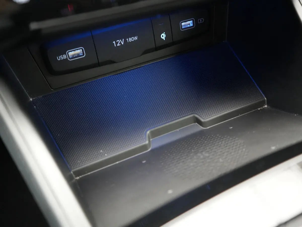 1.6 T-GDI N Line 4WD PHEV 265pk Dealer O.H. | Adaptive Cruise | Camera | Alcantara Sportstoelen & Stuur Verwarmd | Krell Audio | Apple Carplay | Keyless | Blis | 19"L.M | Navigatie | DAB | P
