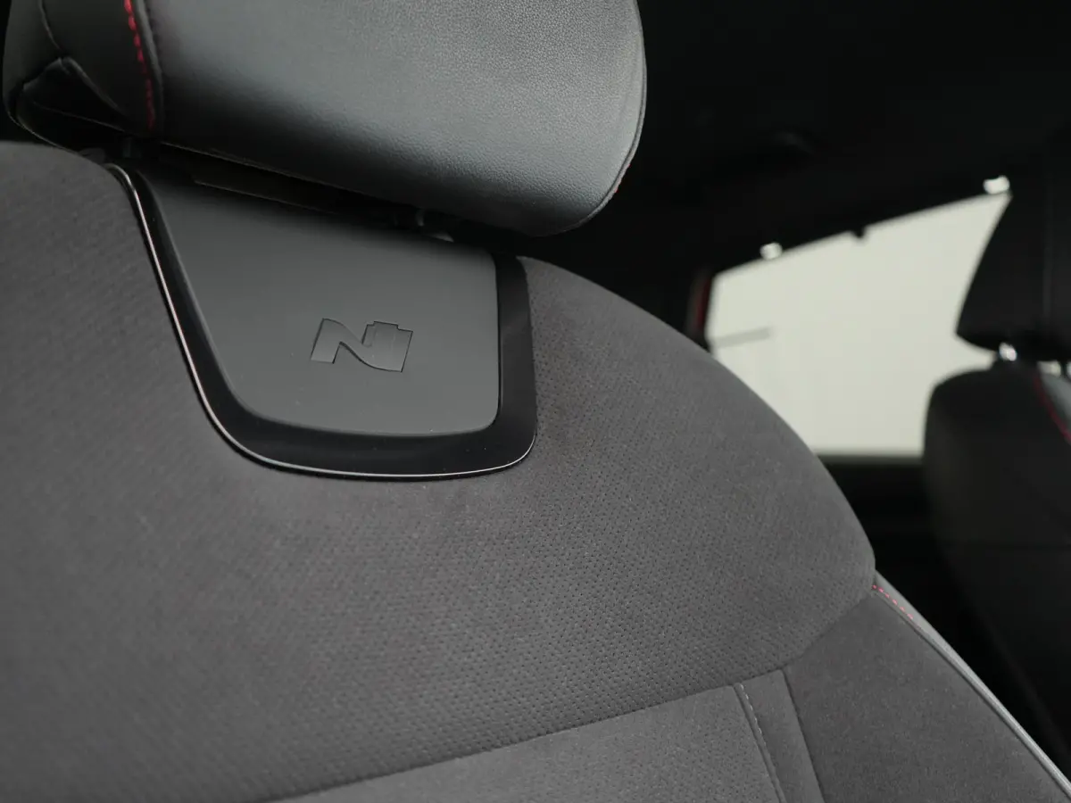 1.6 T-GDI N Line 4WD PHEV 265pk Dealer O.H. | Adaptive Cruise | Camera | Alcantara Sportstoelen & Stuur Verwarmd | Krell Audio | Apple Carplay | Keyless | Blis | 19"L.M | Navigatie | DAB | P