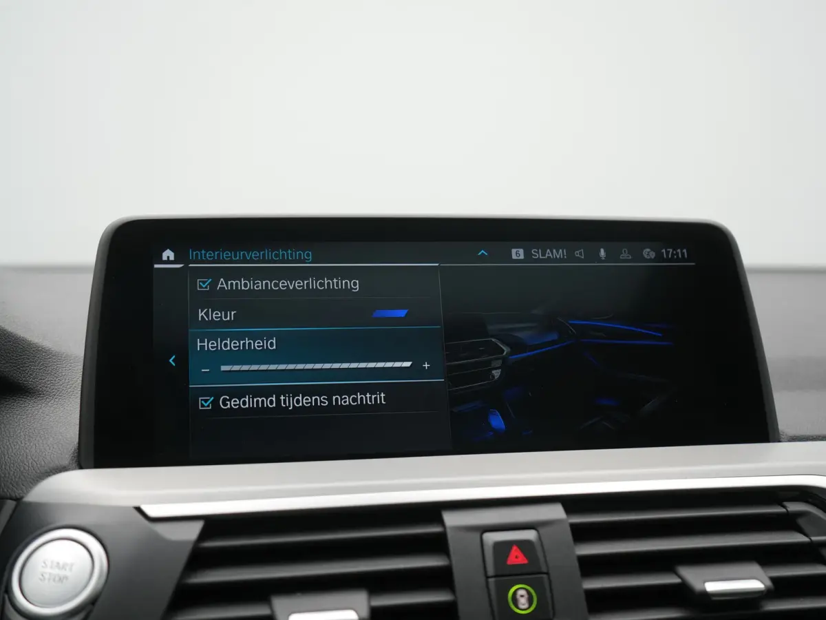 xDrive30e Advantage PHEV 293pk Dealer O.H. | Panodak | Adaptive Cruise | Camera | Harman / Kardon | Sportstoelen Verwarmd | Sfeerverlichting | Blis | Apple Carplay | Navigatie | DAB | Plug I
