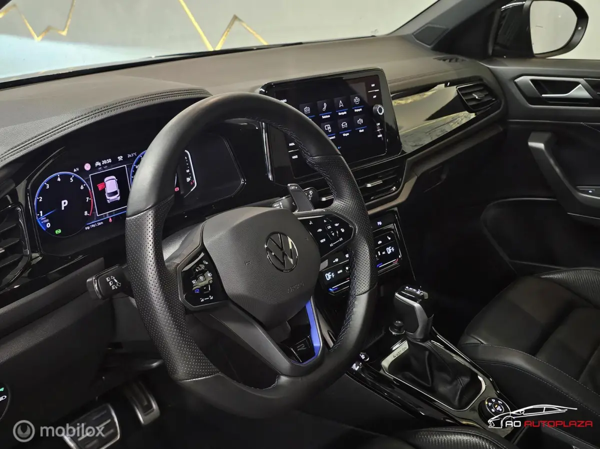 2.0 TSI 4Motion R Panorama/Akrapovic/Leder/Keyless