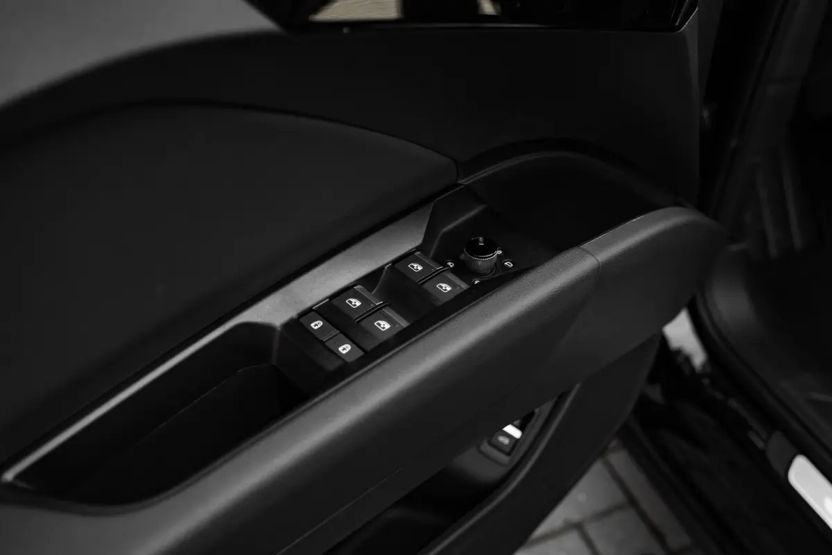 S edition Competition | Achterklep, automatisch bedienbaar | Achteruitrijcamera | Adaptive cruise control
