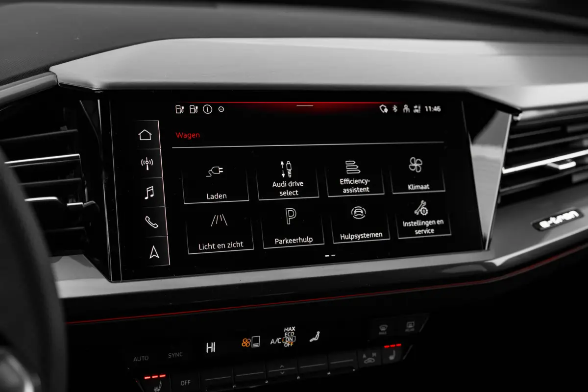 S edition Competition | Achterklep, automatisch bedienbaar | Achteruitrijcamera | Adaptive cruise control