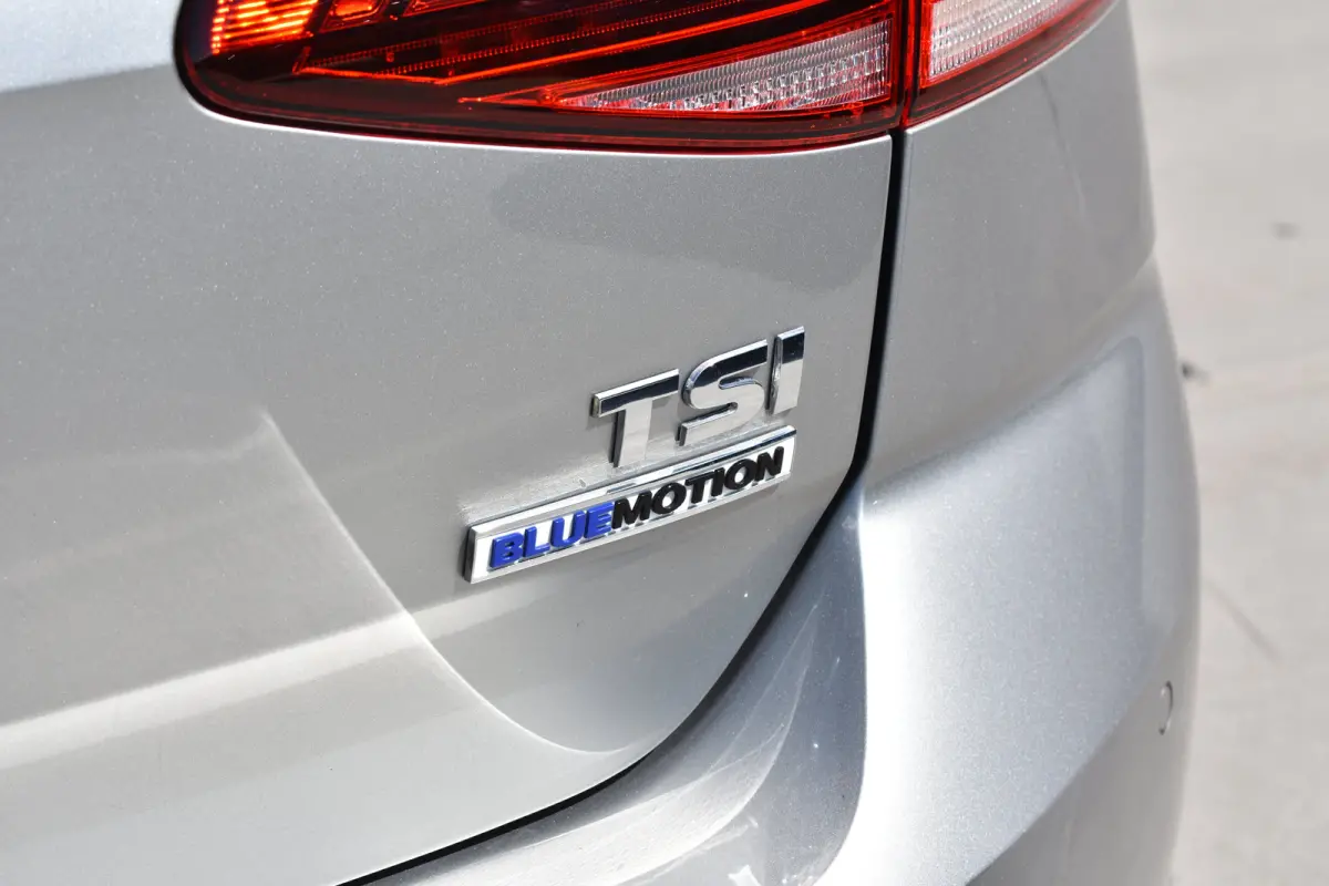 1.5 TSI 130PK DSG/AUT. Highline | TREKHAAK | CAMERA | NAVIGATIE | APP. CONNECT | ADAPT. CRUISE | LED | DAB+