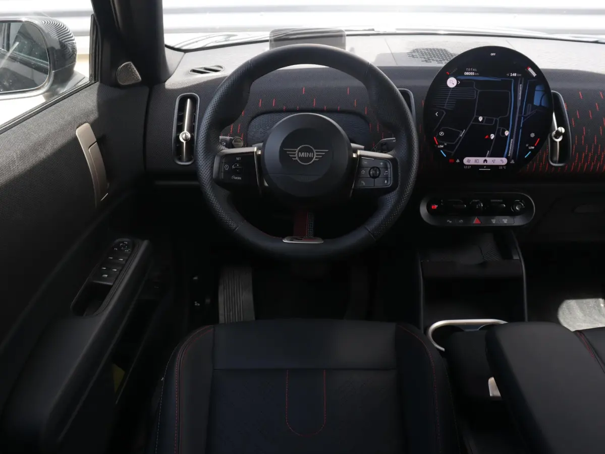 E | John Cooper Works + Pakket L + Head-Up + Driving Assistant Plus + Harman Kardon + Parking Assistant Plus + Comfort Access + SOH 100% + 20'' LMV