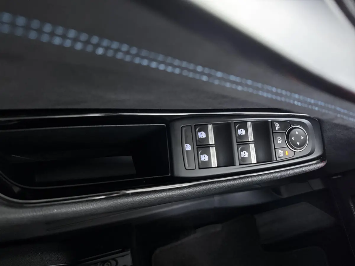iconic esprit Alpine E-Tech full hybrid 200 | Panoramadak | Harman Kardon |