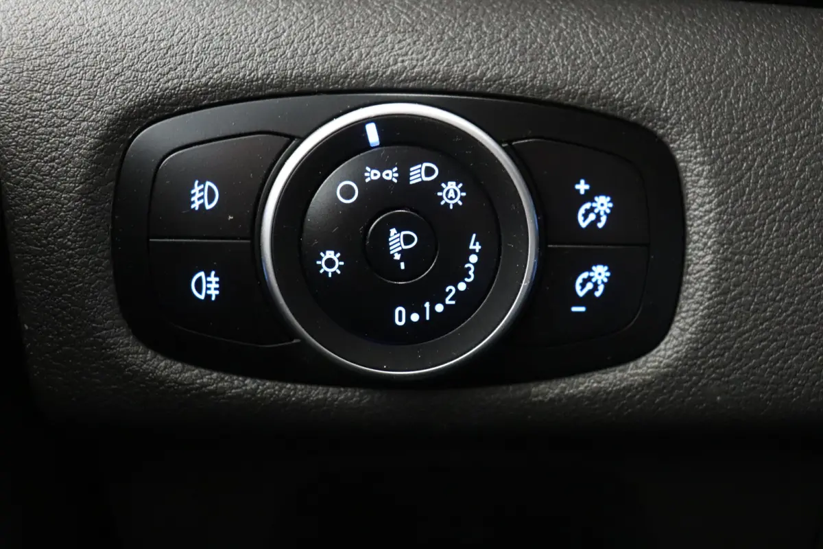 2.0 TDCI 130PK Automaat EURO 6 - Airco - Cruise - Camera - €11.900,- Excl.