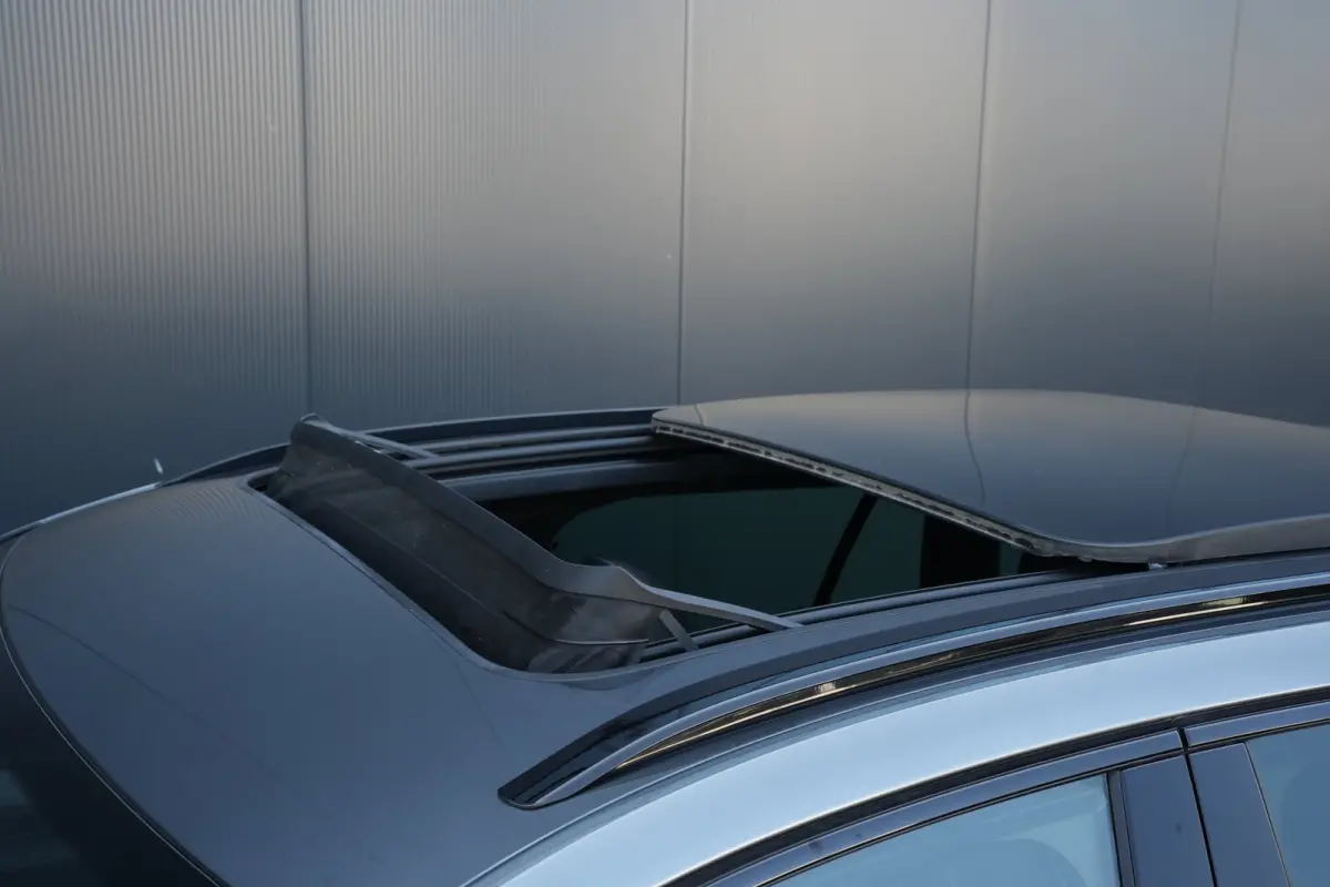 1.5 TSI MHEV Sportline Business | Panoramadak | Trekhaak | HUD | Stoelverwarming | Carplay | Camera