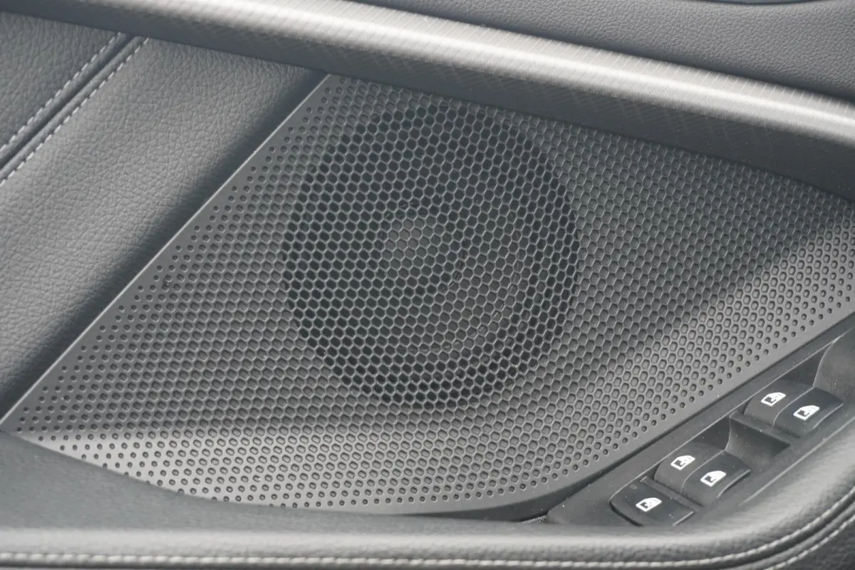 5-deurs 118i | M Sportpakket | HiFi System | Trekhaak | Adaptieve LED koplampen