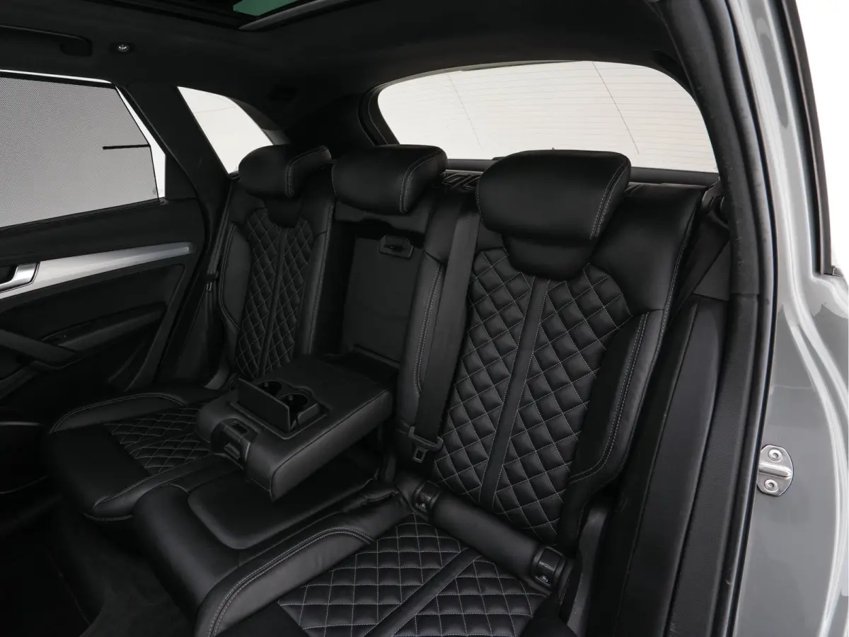55 TFSI S-Line Competition Quattro (Plug-In) Aut. *PANO | LEATHER | FULL-LED | HEATED-SPORTSEATS | KEYLESS | CAMERA | NAVI-FULLMAP | PRIVACY-GLASS | DIGI-COCKPIT | CRUISE-ADPAPTIVE | DAB | 2