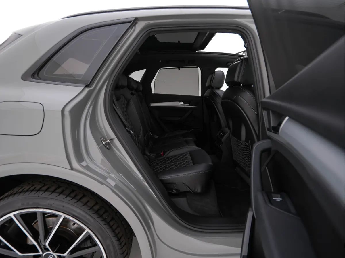 55 TFSI S-Line Competition Quattro (Plug-In) Aut. *PANO | LEATHER | FULL-LED | HEATED-SPORTSEATS | KEYLESS | CAMERA | NAVI-FULLMAP | PRIVACY-GLASS | DIGI-COCKPIT | CRUISE-ADPAPTIVE | DAB | 2