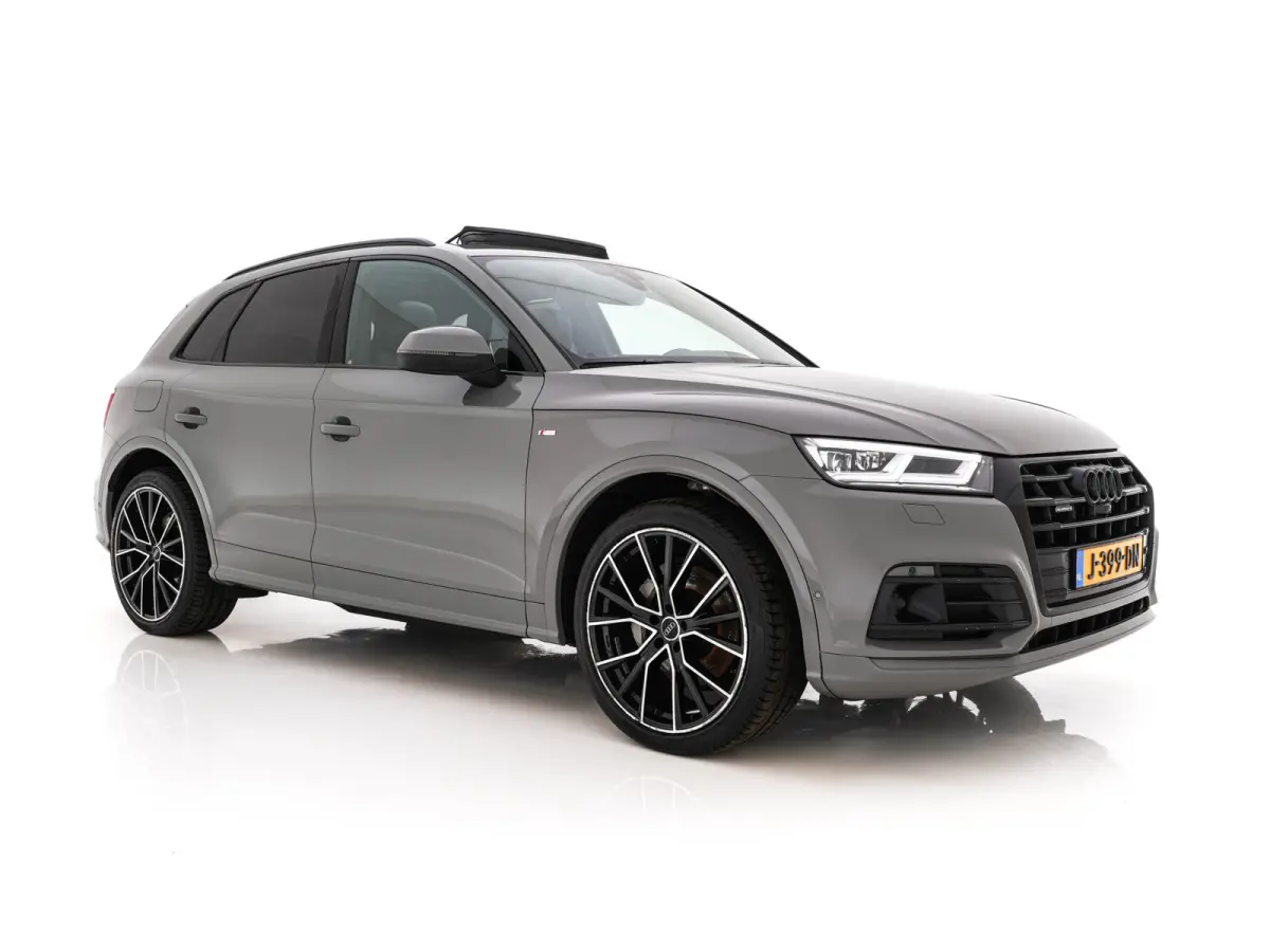 55 TFSI S-Line Competition Quattro (Plug-In) Aut. *PANO | LEATHER | FULL-LED | HEATED-SPORTSEATS | KEYLESS | CAMERA | NAVI-FULLMAP | PRIVACY-GLASS | DIGI-COCKPIT | CRUISE-ADPAPTIVE | DAB | 2