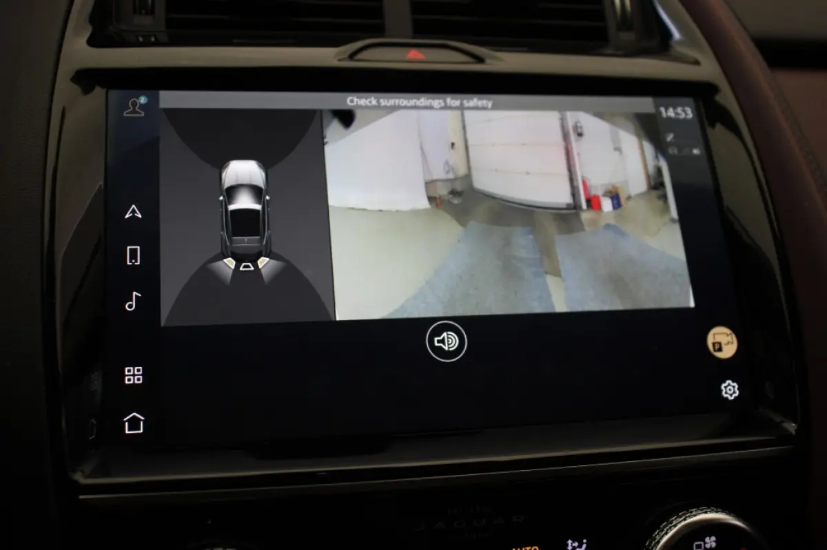 1.5 P300e AWD R-Dynamic HSE - Panorama, Carplay, Camera, Leer, Clima
