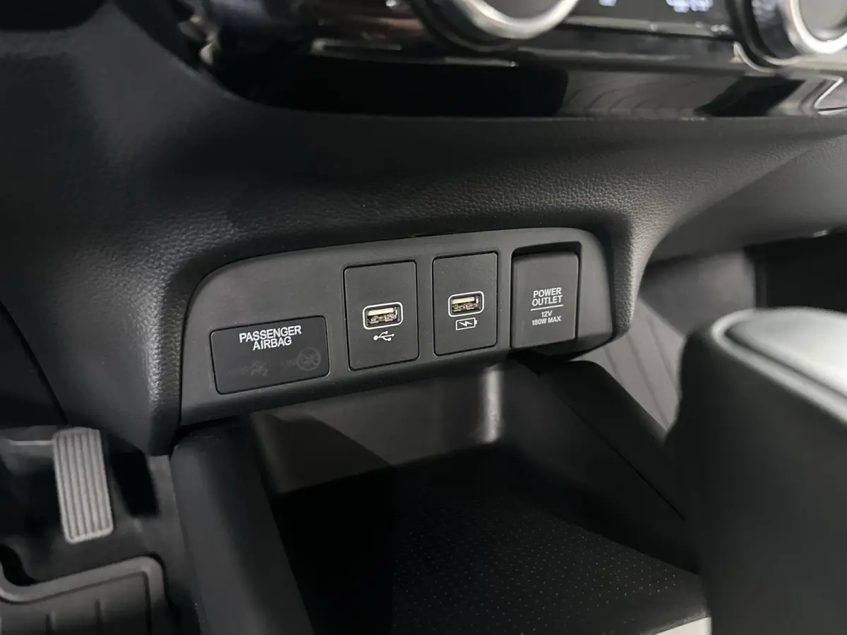 1.5 e:HEV Advance Crosstar Automaat | Camera | LED