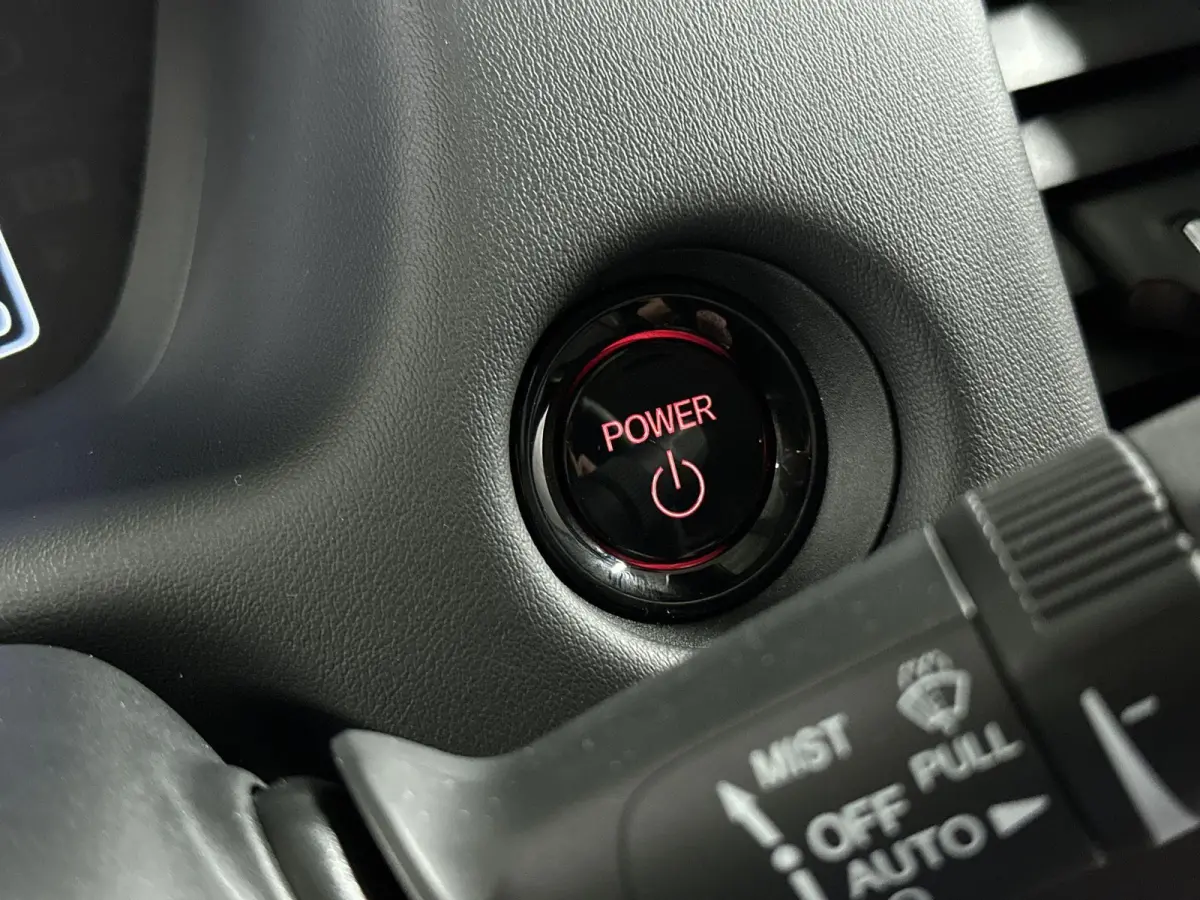 1.5 e:HEV Advance Crosstar Automaat | Camera | LED