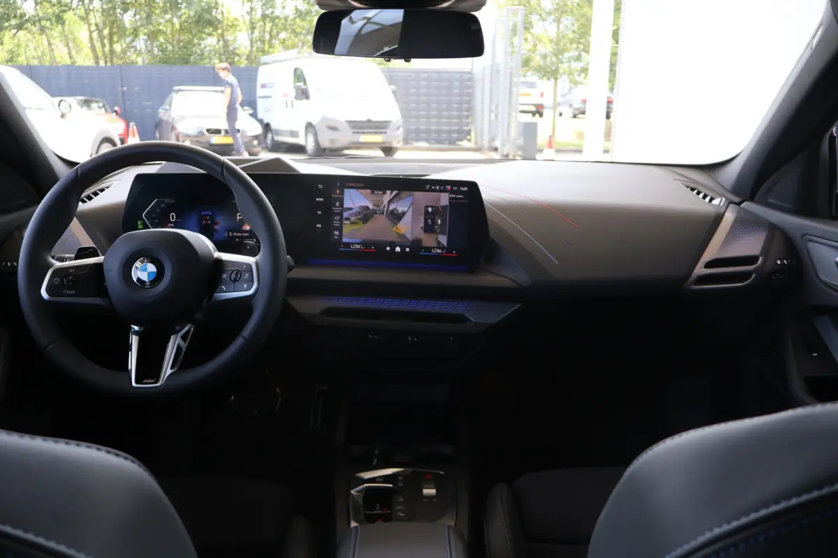 120 M Sport Design Edition | M Sport Pro | Parking Assistant Plus | Head-Up Display | Iconic Glow Grille