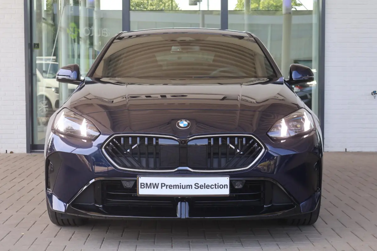120 M Sport Design Edition | M Sport Pro | Parking Assistant Plus | Head-Up Display | Iconic Glow Grille
