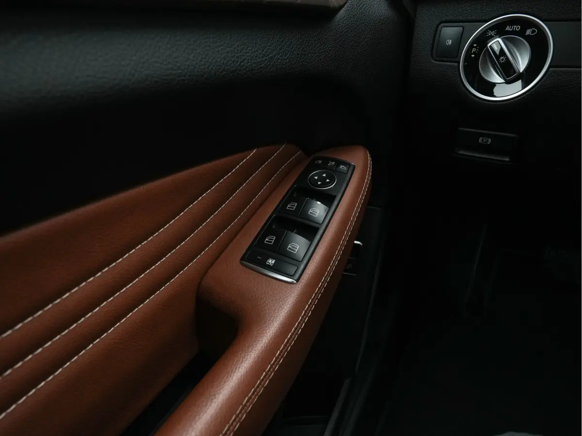 400 4MATIC Aut. *LEATHER | FULL-LED | MEMORY-PACK | HEATED-CONTOURSEATS | CAMERA | NAVI-FULLMAP | TOPVIEW | SHIFTPADDLES | AMBIENTLIGHT | ECC | HEAD-UP | PDC | CRUISE | TOWBAR | 20''ALU*