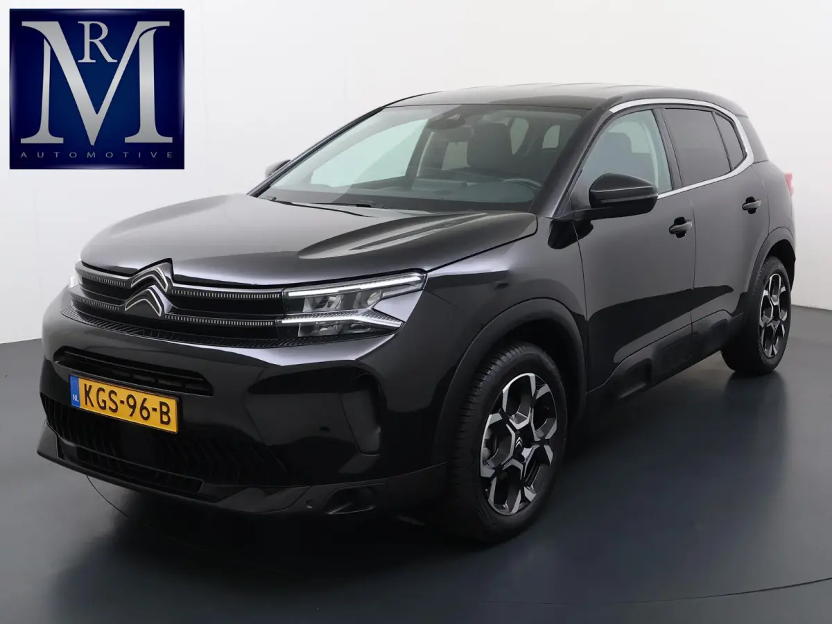 1.2 Hybrid 136 Plus CAMERA | STOELVERWARMING |KEYLESS START & GO | RIJKLAAR GELEVERD MET 12 MND BOVAG GARANTIE |