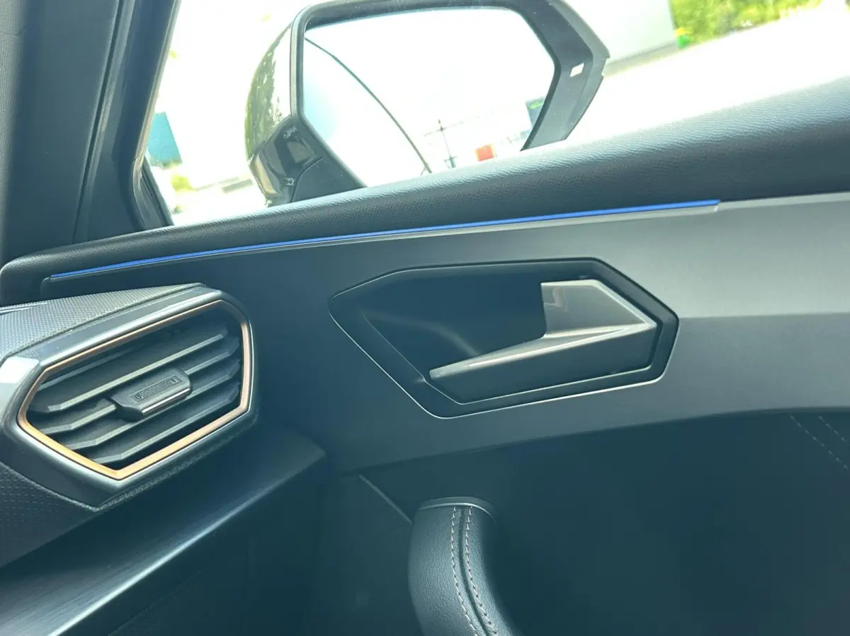 1.4 e-Hybrid VZ Adrenaline
