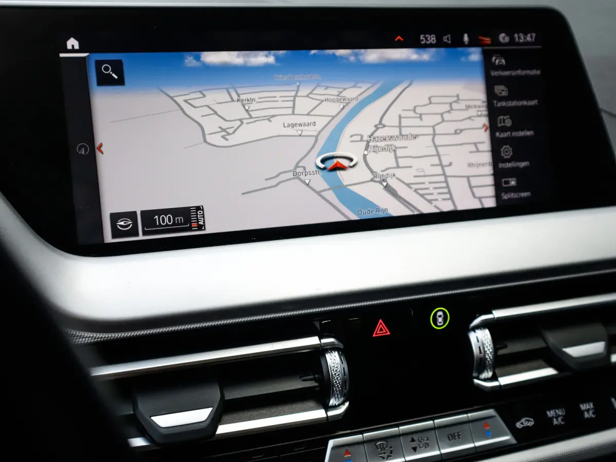 218i Business Edition Plus 1e-Eig. & Keurig-Onderh. BOVAG-Garantie. NL-Auto.