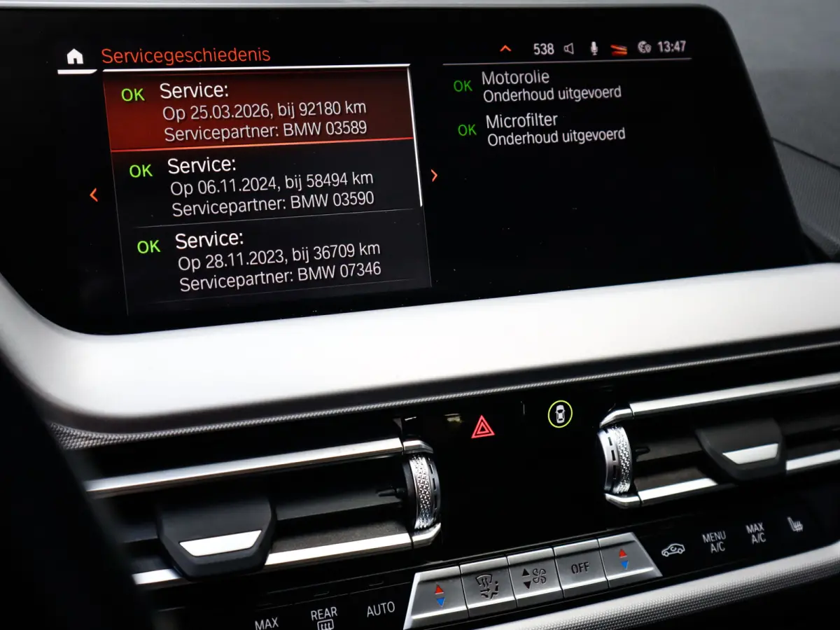 218i Business Edition Plus 1e-Eig. & Keurig-Onderh. BOVAG-Garantie. NL-Auto.
