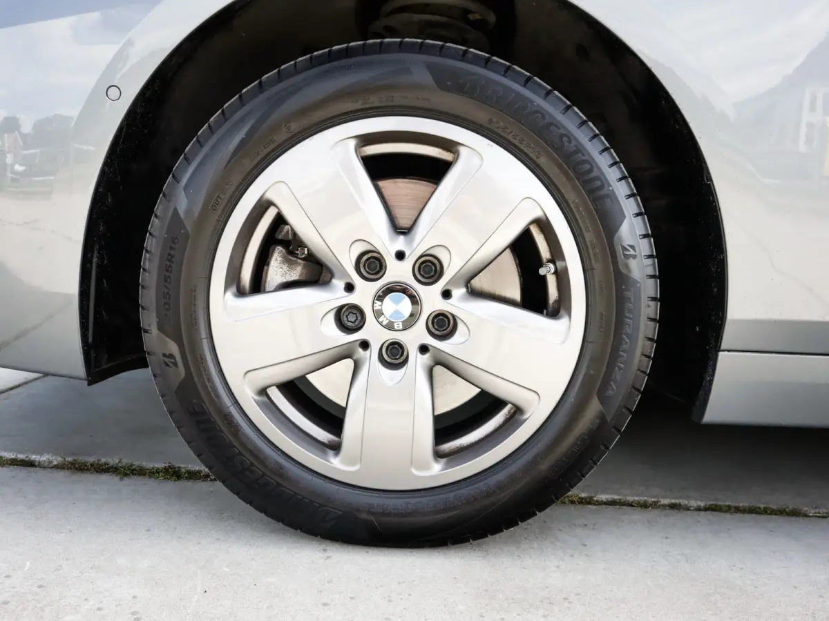218i Business Edition Plus 1e-Eig. & Keurig-Onderh. BOVAG-Garantie. NL-Auto.