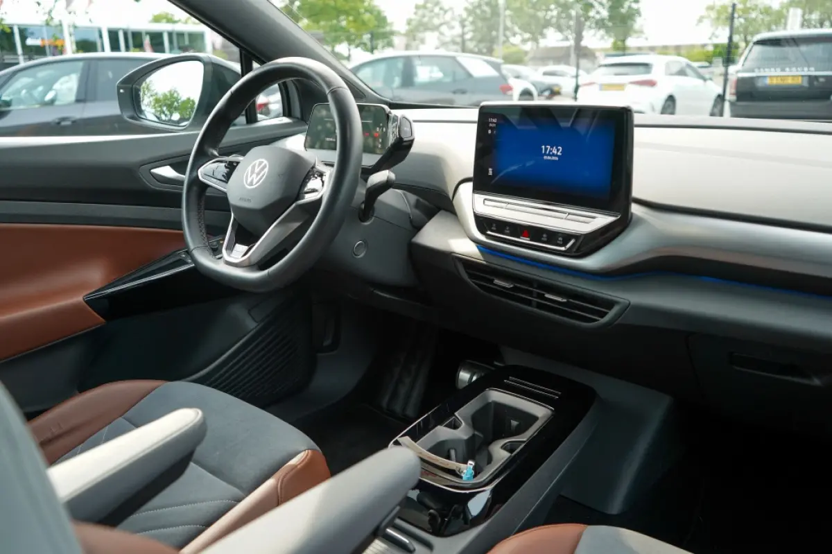 First 77 kWh | 92,66% SOH | Led | Camera | Adap. Cruise | Stoelv