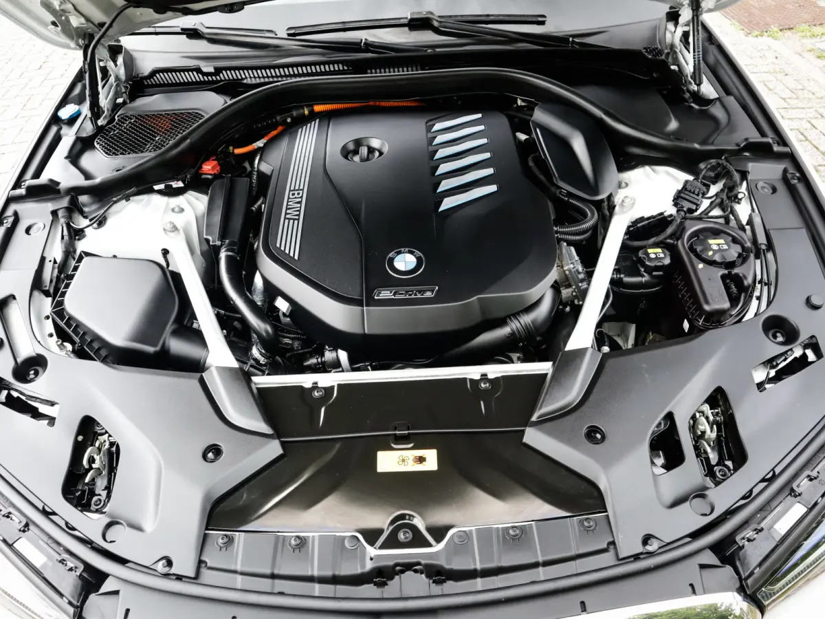 545e xDrive Business Edition Plus 1e-Eig. & Dealer-Onderh. BOVAG-Garantie. NL-Auto.