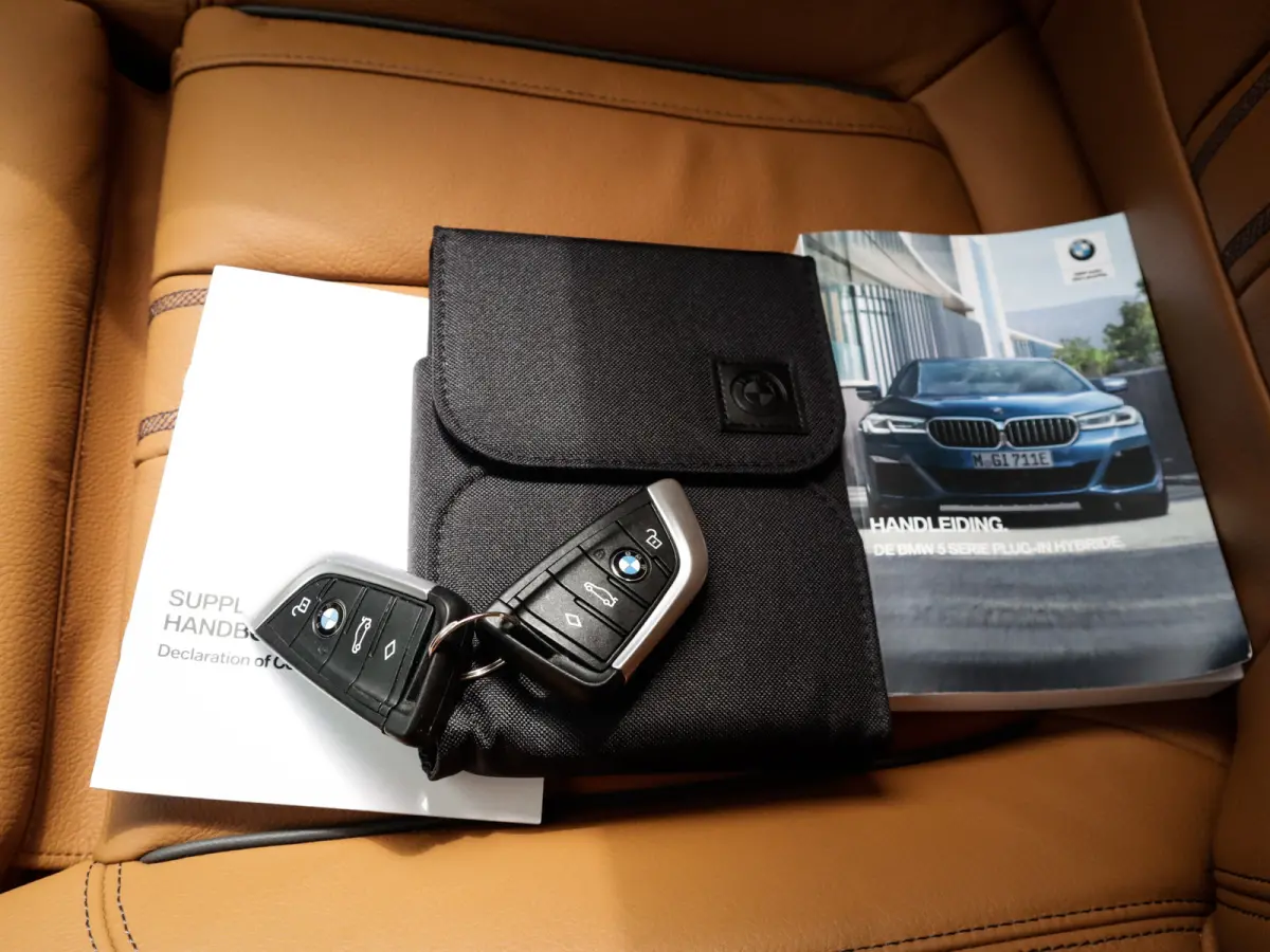 545e xDrive Business Edition Plus 1e-Eig. & Dealer-Onderh. BOVAG-Garantie. NL-Auto.