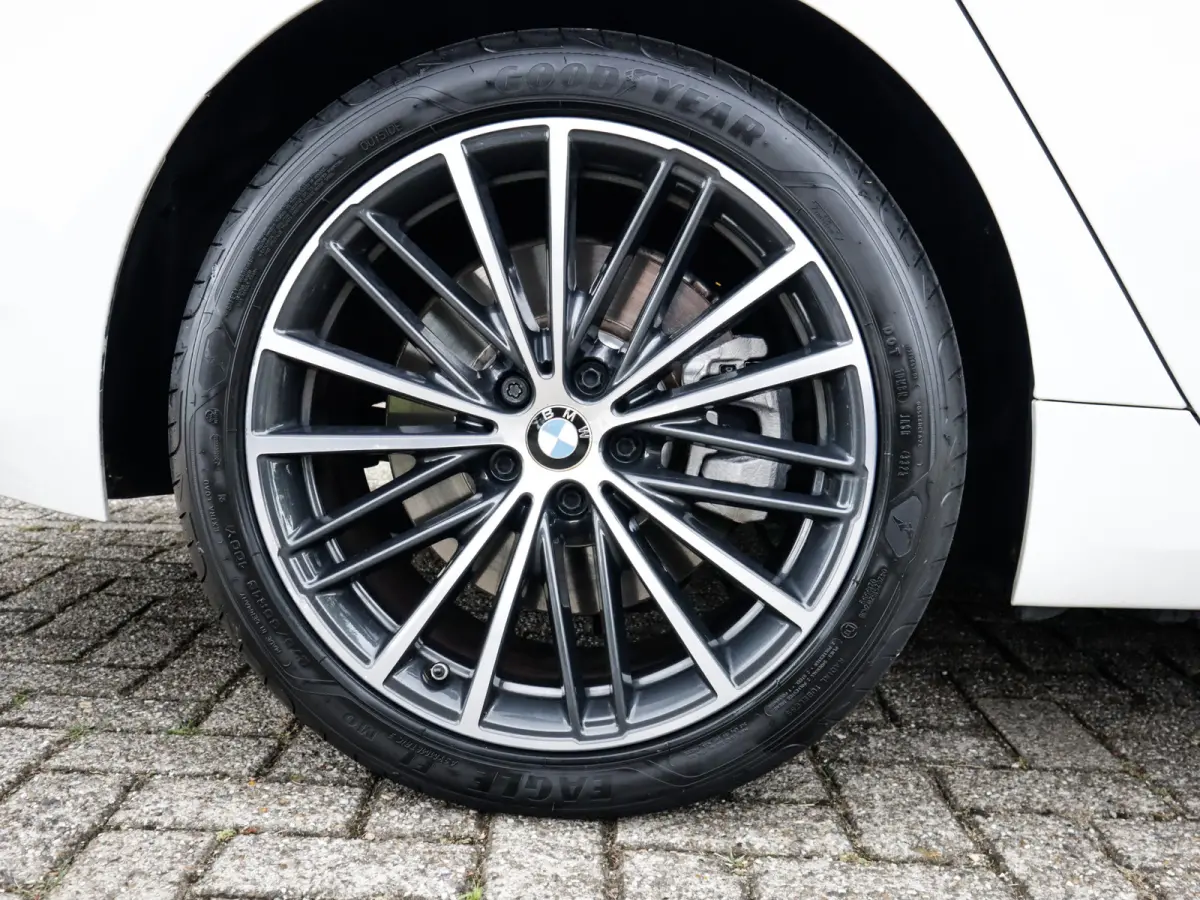 545e xDrive Business Edition Plus 1e-Eig. & Dealer-Onderh. BOVAG-Garantie. NL-Auto.