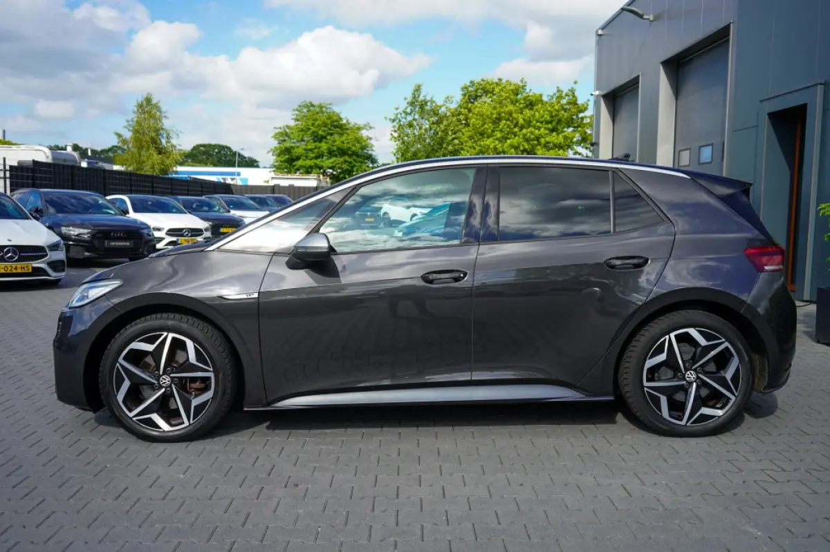 First Plus 58 kWh | 90,69% SOH | IQ | Camera | Adap. Cruise