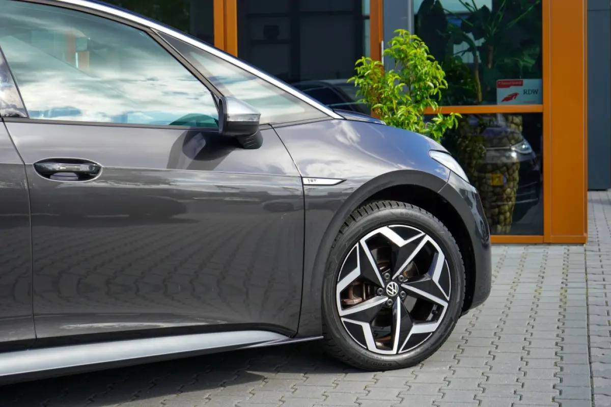 First Plus 58 kWh | 90,69% SOH | IQ | Camera | Adap. Cruise