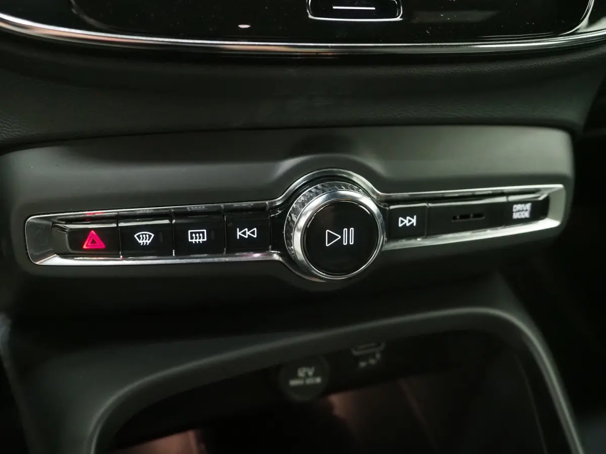 T4 211PK Core Bright | Cruise Control | High Perf Audio | Elec Achterklep | Pre-con