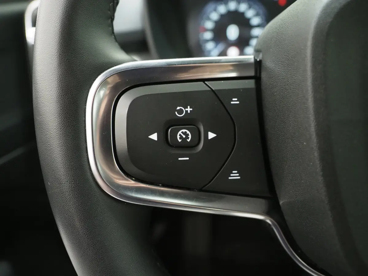 T4 211PK Core Bright | Cruise Control | High Perf Audio | Elec Achterklep | Pre-con