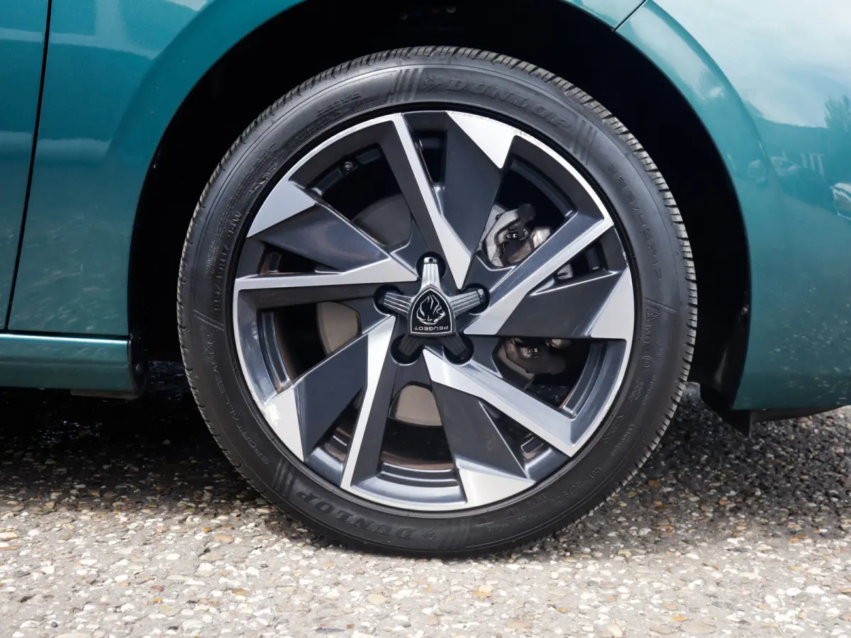 1.2 PureTech Allure Pack Business 1e-Eig. & Dealer-Onderh. BOVAG-Garantie. NL-Auto.