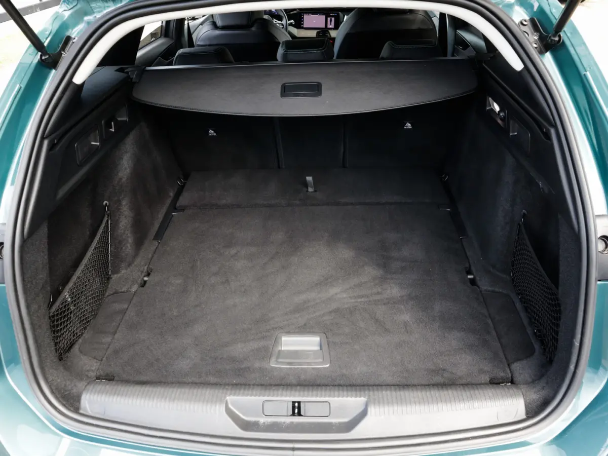 1.2 PureTech Allure Pack Business 1e-Eig. & Dealer-Onderh. BOVAG-Garantie. NL-Auto.