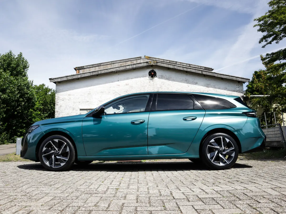 1.2 PureTech Allure Pack Business 1e-Eig. & Dealer-Onderh. BOVAG-Garantie. NL-Auto.
