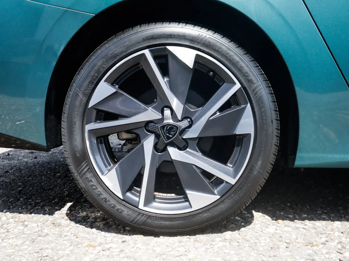 1.2 PureTech Allure Pack Business 1e-Eig. & Dealer-Onderh. BOVAG-Garantie. NL-Auto.