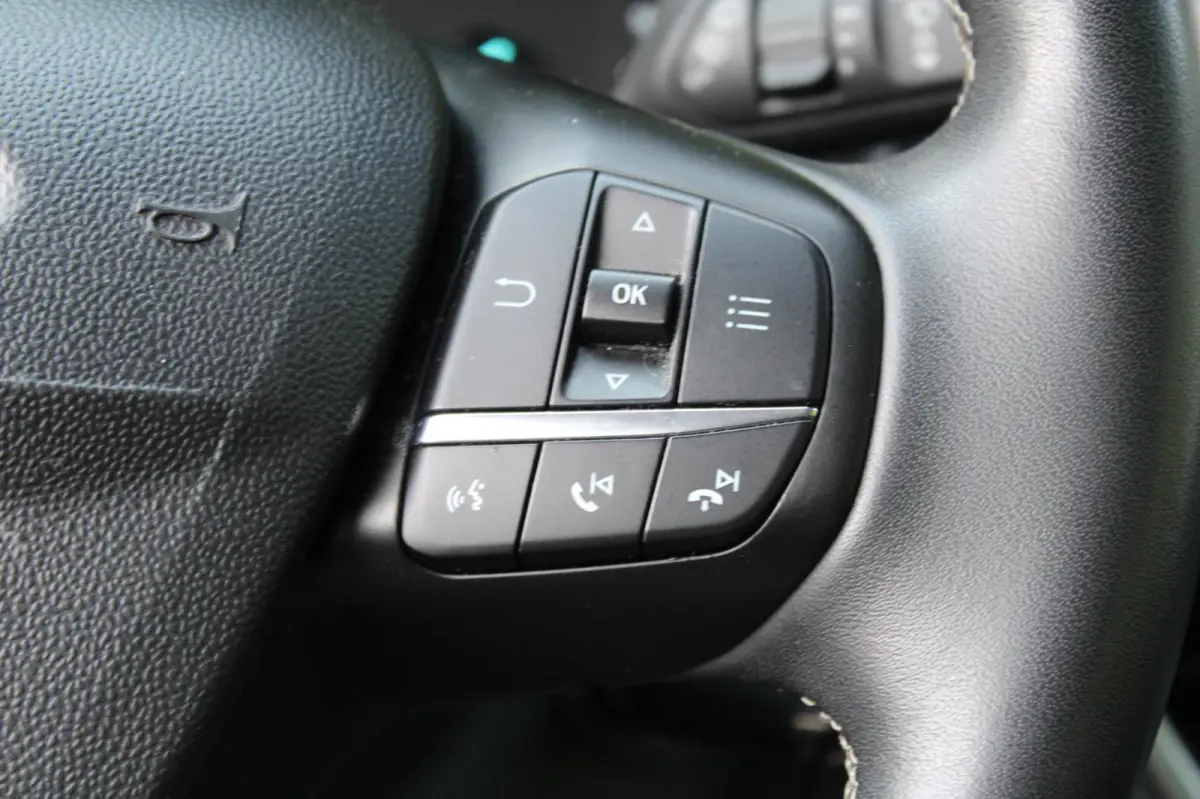 1.0 EcoBoost Hybrid Titanium 125PK | Climate Control | NAVI | LMV | PDC V+A | Cruise Control | Dealeronderhouden
