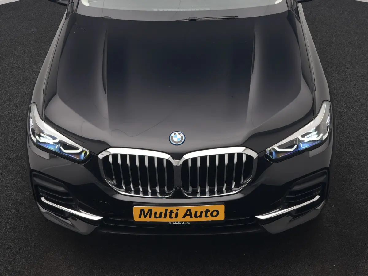 xDrive45e High Executive PHEV 395pk Dealer O.H. | Panodak | Luchtvering | 360 Camera | Adaptief Onderstel | Lederen Sportstoelen Memory & Verwarmd | Sfeerverlichting | Apple Carplay | Naviga