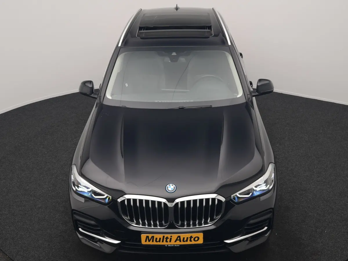 xDrive45e High Executive PHEV 395pk Dealer O.H. | Panodak | Luchtvering | 360 Camera | Adaptief Onderstel | Lederen Sportstoelen Memory & Verwarmd | Sfeerverlichting | Apple Carplay | Naviga
