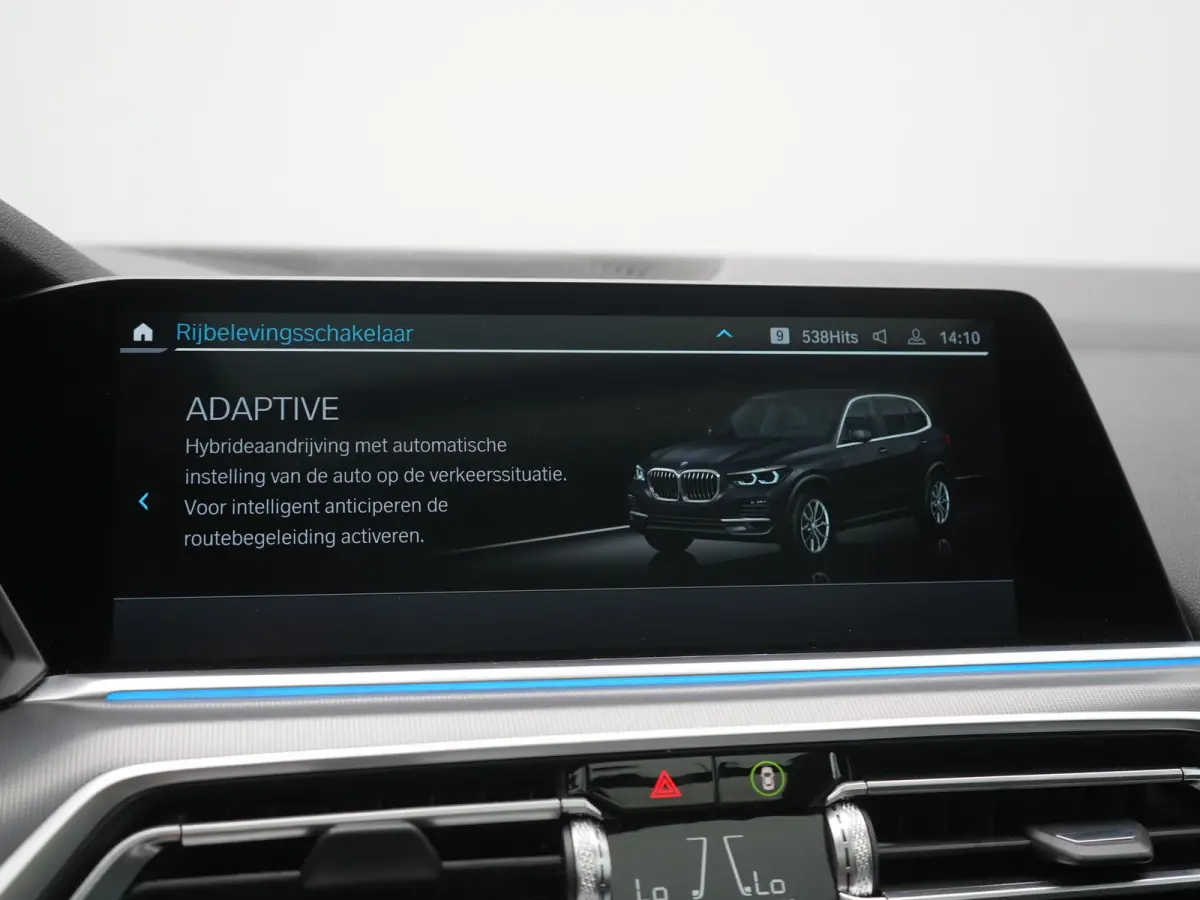 xDrive45e High Executive PHEV 395pk Dealer O.H. | Panodak | Luchtvering | 360 Camera | Adaptief Onderstel | Lederen Sportstoelen Memory & Verwarmd | Sfeerverlichting | Apple Carplay | Naviga