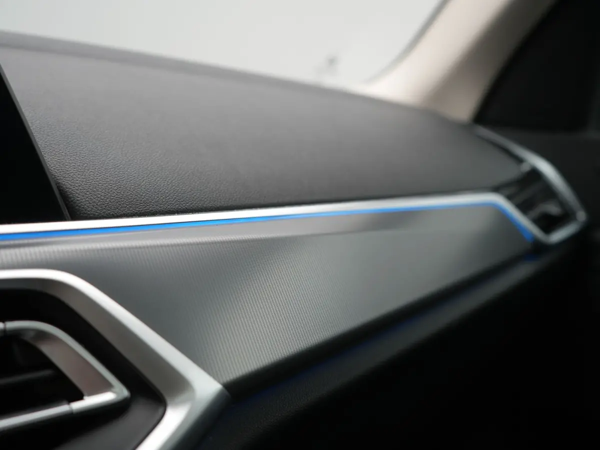 xDrive45e High Executive PHEV 395pk Dealer O.H. | Panodak | Luchtvering | 360 Camera | Adaptief Onderstel | Lederen Sportstoelen Memory & Verwarmd | Sfeerverlichting | Apple Carplay | Naviga
