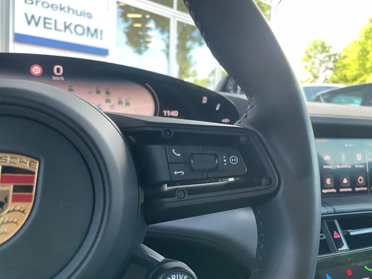 4S Performance 84 kWh 490pk | Org. NL | Sport Chrono | Luchtvering | Stoelverwarming